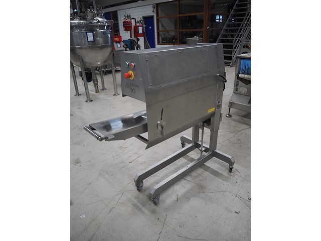 Mado - afbeelding 8 van  13