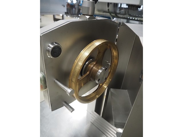 Mado - afbeelding 8 van  10