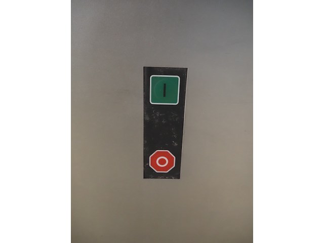 Mado - afbeelding 2 van  16