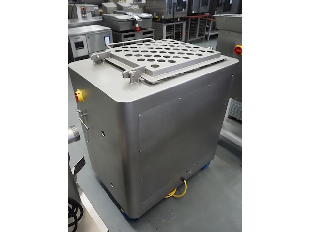 Mado - afbeelding 4 van  10