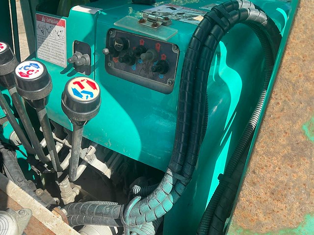 Maeda mc285-c2 rups hijskraan 8,7 meter - afbeelding 13 van  20