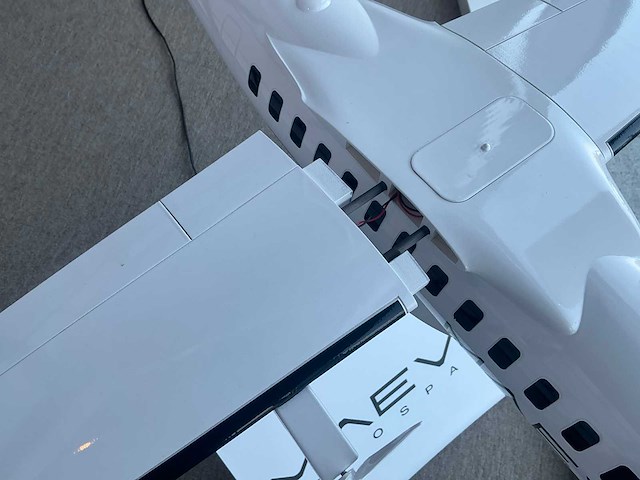 Maeve propellor vliegtuigmodel m01 - afbeelding 13 van  15