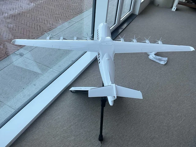 Maeve propellor vliegtuigmodel m01 - afbeelding 11 van  15