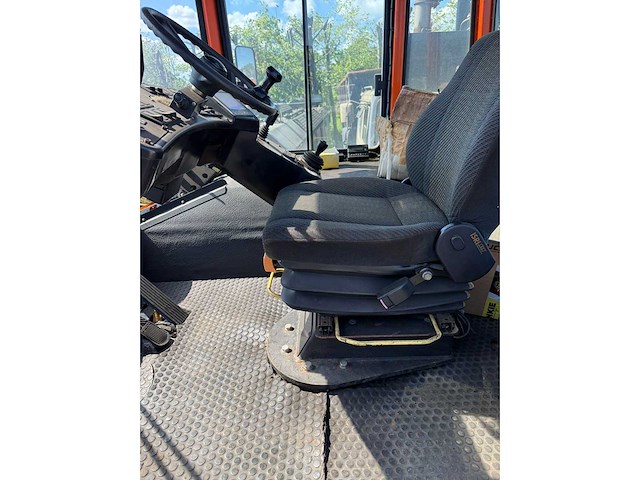 Mafi - terminal trekker - vrachtwagen - afbeelding 10 van  30