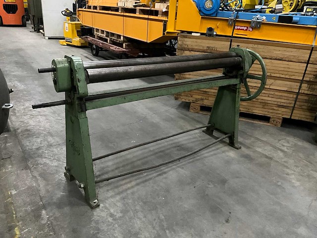 Mafm handmatige rolbuigmachine - afbeelding 1 van  6
