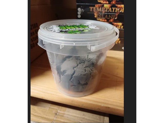 Magaic speelzand met spinnen in emmer 8 stuks p30 - afbeelding 2 van  3