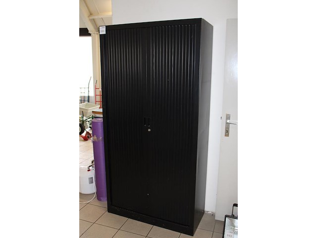 Magazijn- / archiefkast met 2 roldeuren met afmeting 100 x 43 x 198 cm. - afbeelding 3 van  3