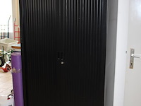 Magazijn- / archiefkast met 2 roldeuren met afmeting 100 x 43 x 198 cm. - afbeelding 3 van  3
