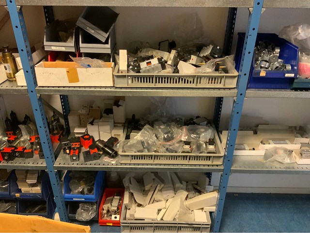 Magazijn inhoud diverse parker onderdelen 1 (c) - afbeelding 5 van  7