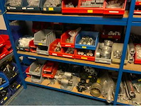 Magazijn inhoud diverse parker onderdelen 2 (c) - afbeelding 4 van  6