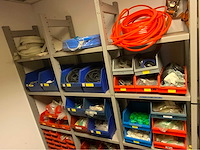 Magazijn inhoud diverse parker onderdelen 3 (c) - afbeelding 1 van  10