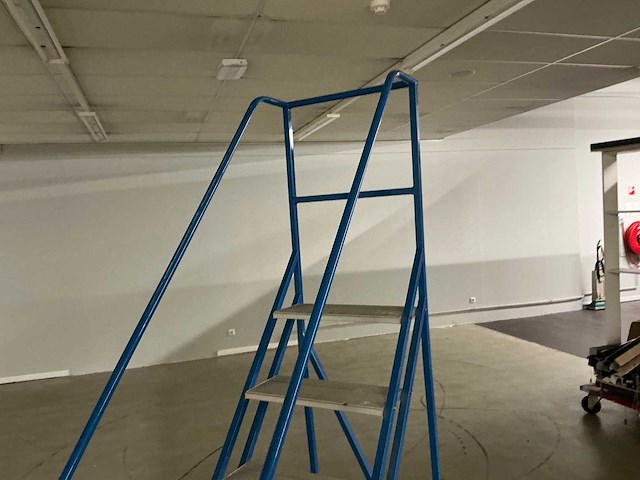 Magazijn trap - afbeelding 4 van  4
