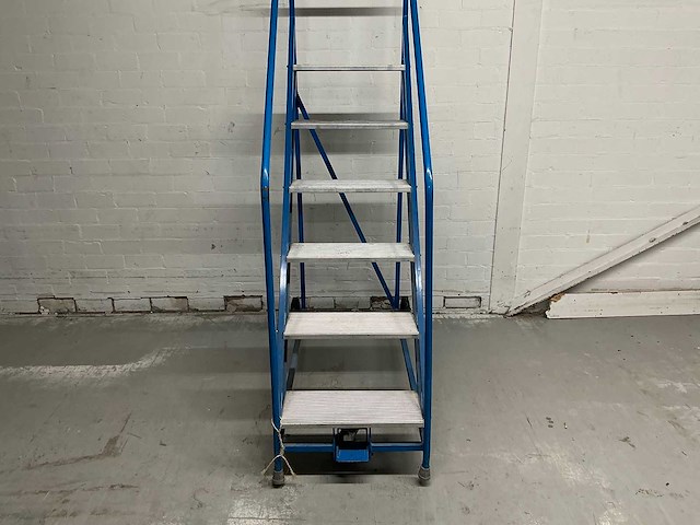 Magazijn trap - afbeelding 3 van  3