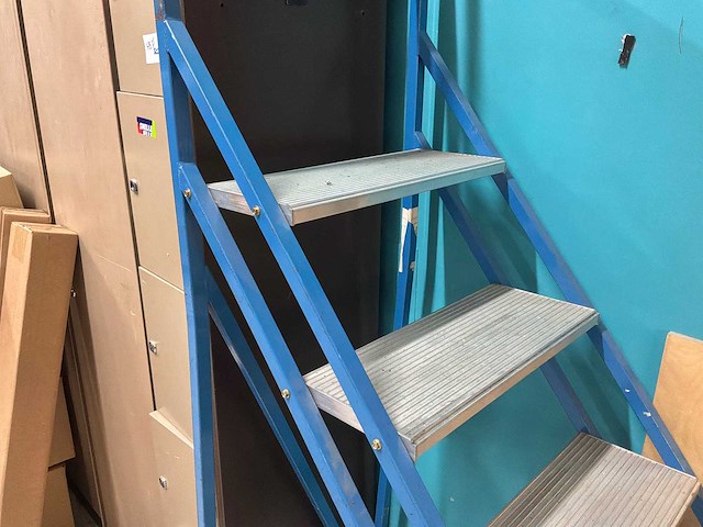 Magazijn trap - afbeelding 4 van  4