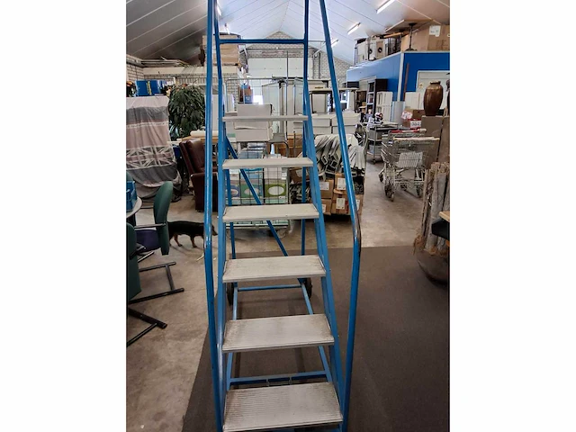 Magazijn trap - afbeelding 4 van  4