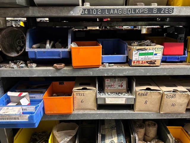Magazijn voorraad - afbeelding 16 van  174
