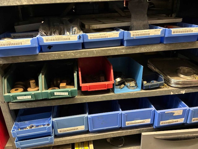 Magazijn voorraad - afbeelding 50 van  174