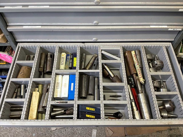 Magazijn voorraad - afbeelding 116 van  174