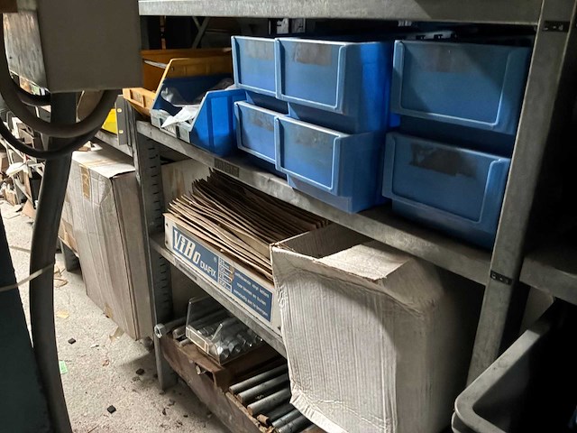 Magazijn voorraad - afbeelding 147 van  174