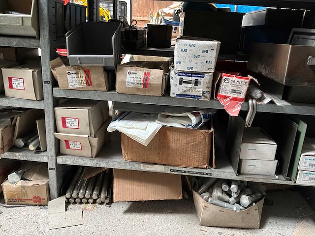 Magazijn voorraad - afbeelding 151 van  174
