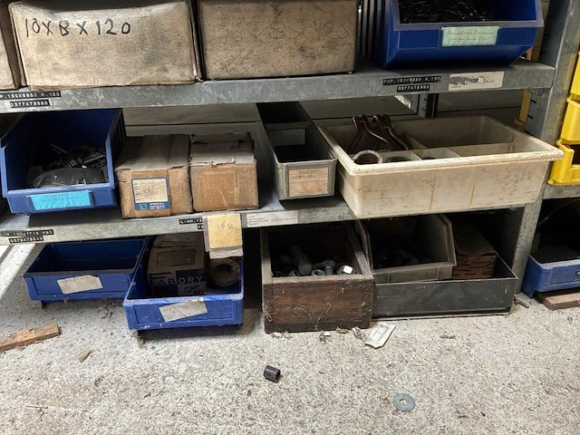Magazijn voorraad - afbeelding 161 van  174