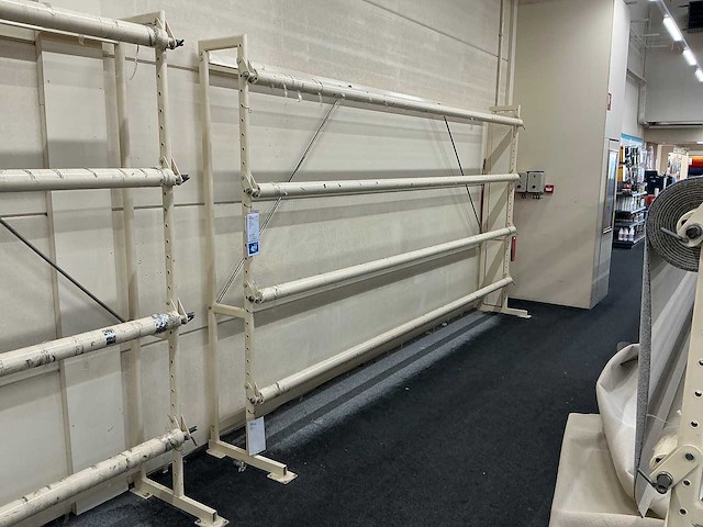 Magazijn wandstelling voor vloerbedekkingrollen - afbeelding 1 van  4