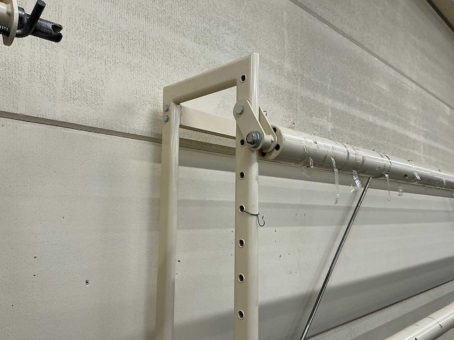 Magazijn wandstelling voor vloerbedekkingrollen - afbeelding 3 van  4