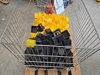 Magazijnbakken in mand kruizinga, partij - afbeelding 4 van  4