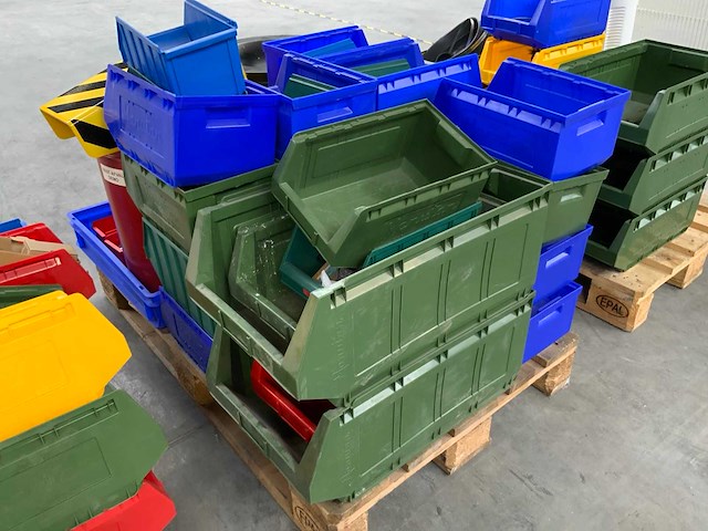 Magazijnbakken inclusief inhoud (machine) verbruiksonderdelen (60x) - afbeelding 1 van  12