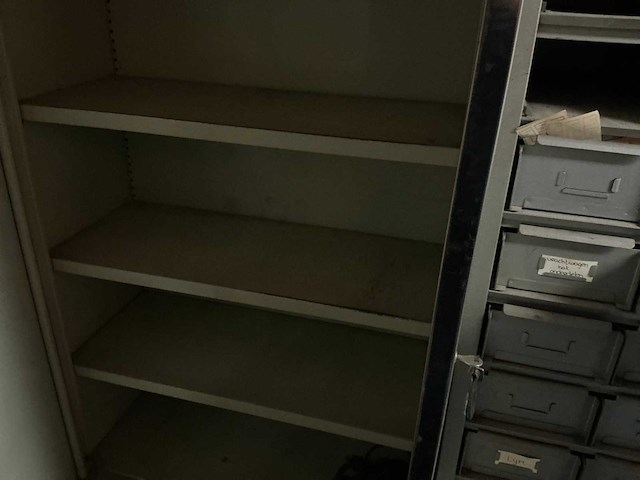 Magazijninventaris - afbeelding 3 van  21