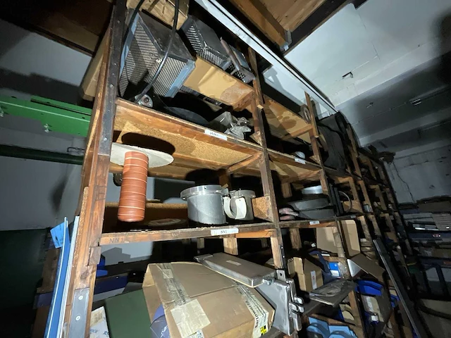 Magazijninventaris - afbeelding 21 van  86