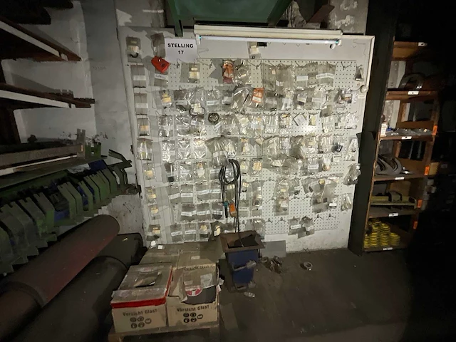 Magazijninventaris - afbeelding 42 van  86