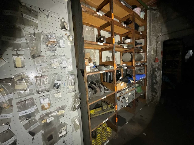 Magazijninventaris - afbeelding 43 van  86