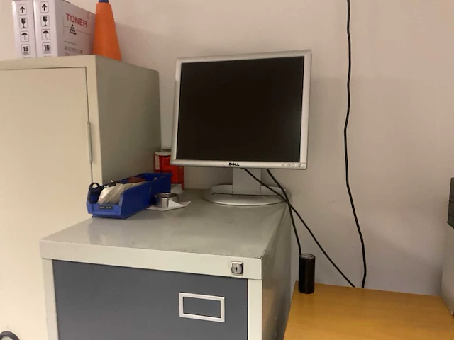 Magazijnkast en samsung printer - afbeelding 4 van  10