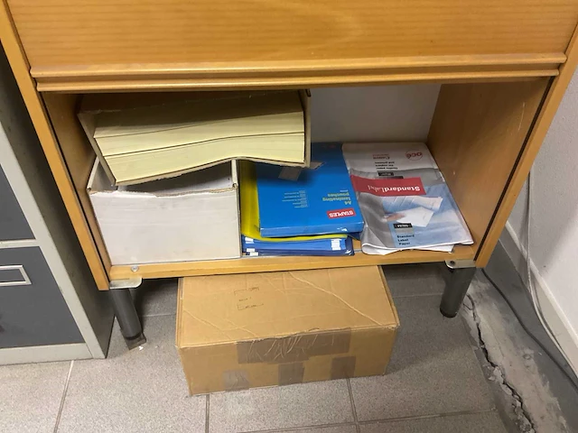 Magazijnkast en samsung printer - afbeelding 3 van  8