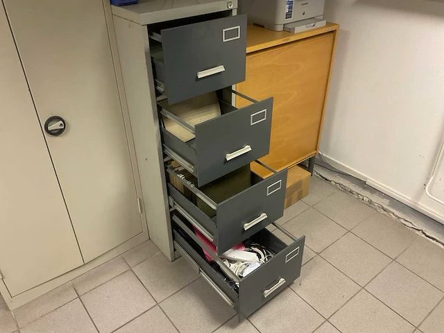 Magazijnkast en samsung printer - afbeelding 4 van  8