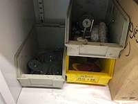Magazijnkast met inhoud (2x) - afbeelding 3 van  21