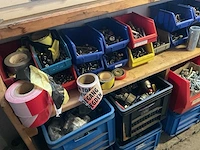 Magazijnkast met inhoud (2x) - afbeelding 15 van  21