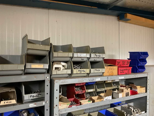 Magazijnkast met inhoud (3x) - afbeelding 5 van  6