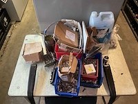 Magazijnkast met inhoud (4x) - afbeelding 23 van  31