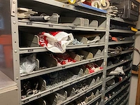 Magazijnkast met inhoud (4x) - afbeelding 20 van  31