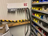 Magazijnkast met inhoud (4x) - afbeelding 28 van  31