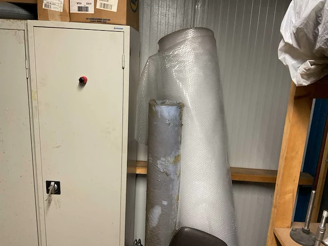 Magazijnkast met inhoud (4x) - afbeelding 11 van  20