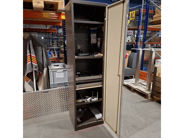 Magazijnkast met inhoud gereedschap, bruin - afbeelding 9 van  16