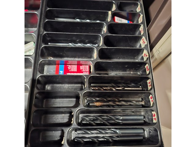 Magazijnkast met inhoud gereedschap, bruin - afbeelding 14 van  16