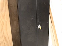 Magazijnkast met twee deuren, afm. 80 x 40 180 cm. let op! ophalen op tweede afhaaldag. - afbeelding 3 van  3