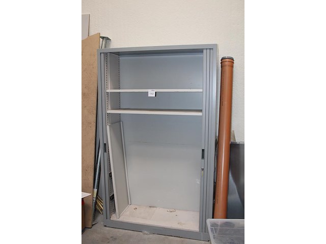 Magazijnkast met twee roldeuren. afmeting 120 x 47 x 196 cm. - afbeelding 2 van  2