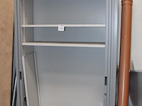 Magazijnkast met twee roldeuren. afmeting 120 x 47 x 196 cm. - afbeelding 2 van  2