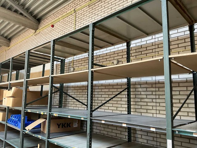 Magazijnstelling 16m. 17 staanders, 70 liggers. - afbeelding 3 van  13