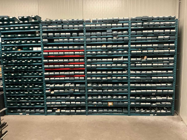 Magazijnstelling (21 secties) - afbeelding 2 van  7